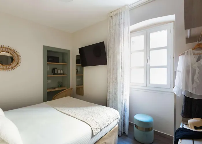 Best Western Hotel Du Roy D\'Aragon