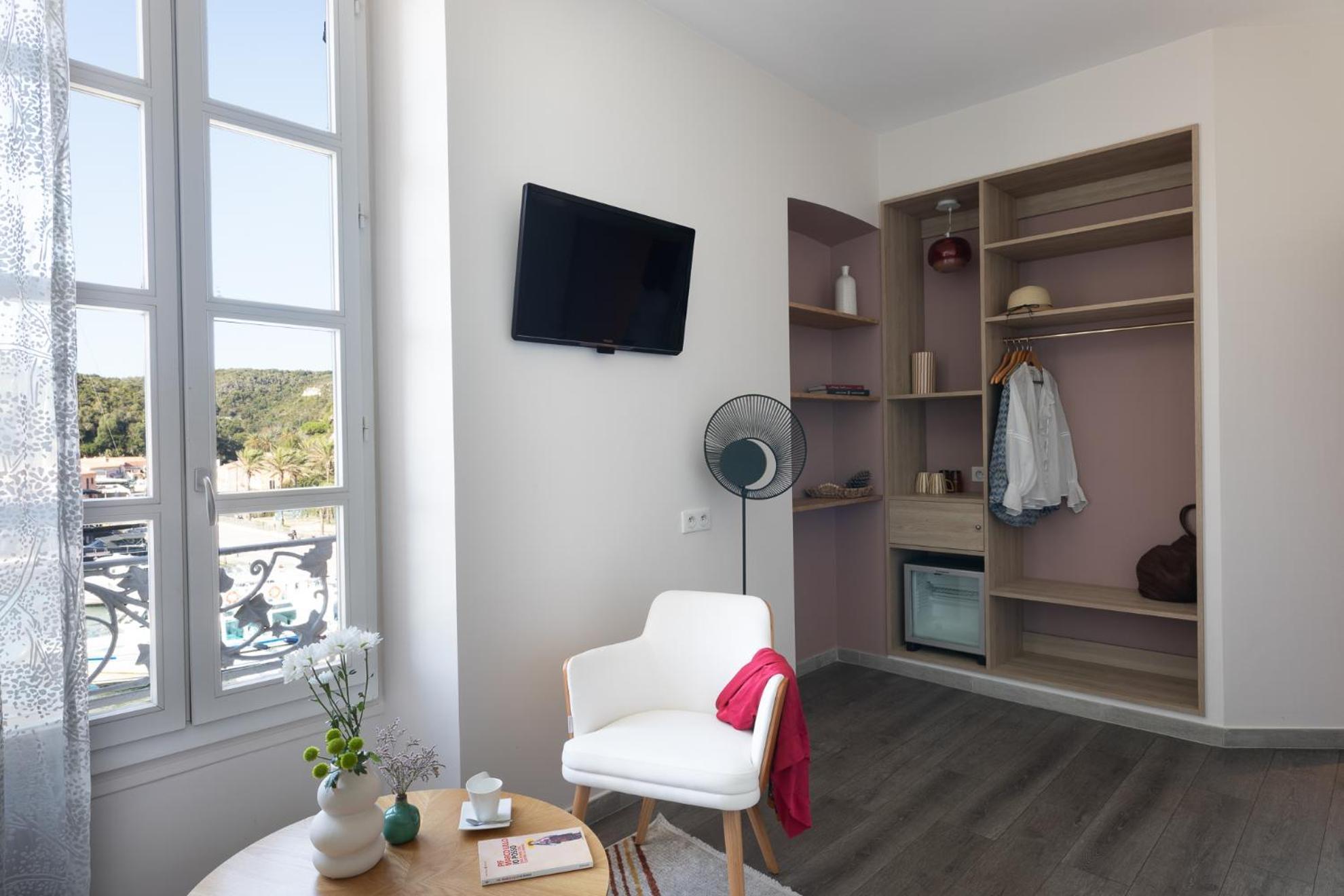 Western Du Roy D'aragon Hotel