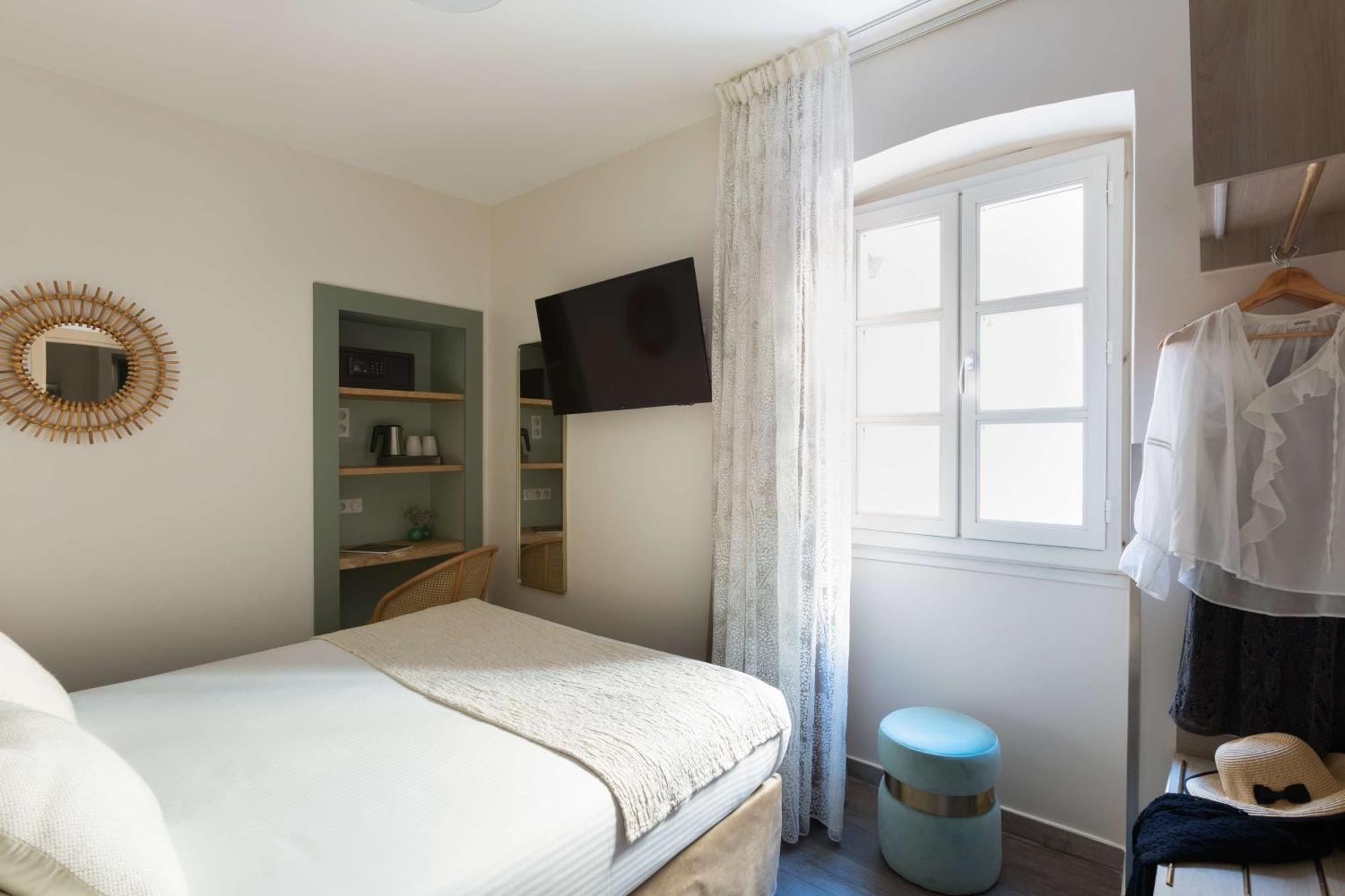 Hotel Western Du Roy D'aragon 3*